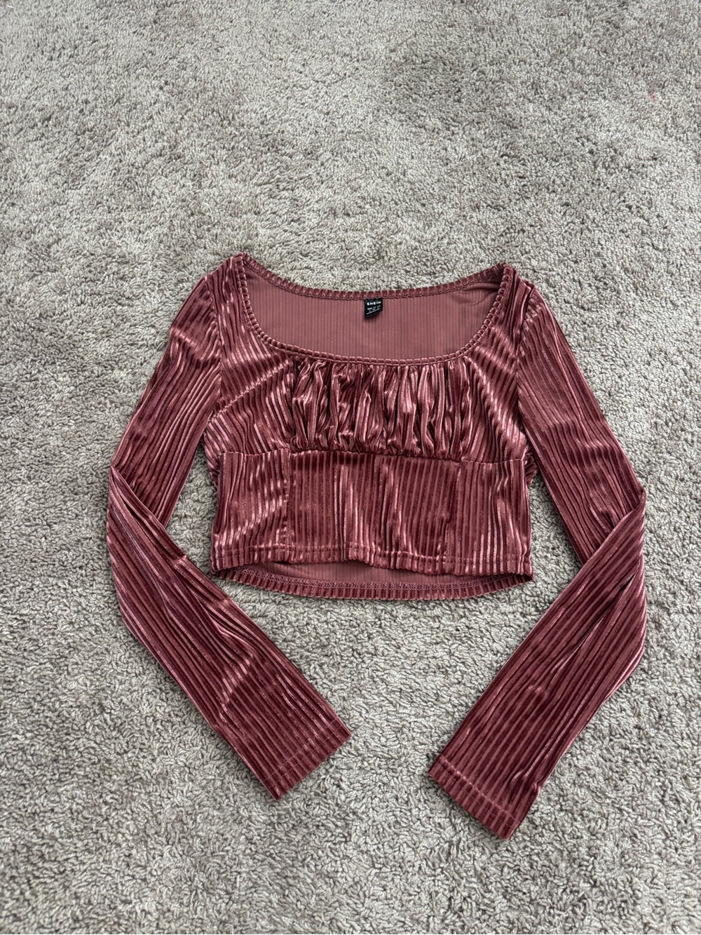 🌸 4 for $10 🌸 Rose-Mauve Velvet Ribbed Long-Sleeve Crop Top